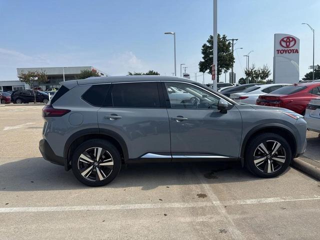Photo of 2021 Boulder Gray Pearl Nissan Rogue