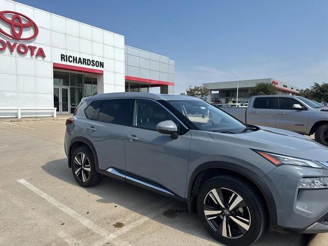 Photo of 2021 Boulder Gray Pearl Nissan Rogue