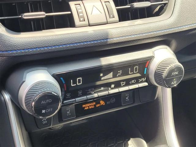 Photo of 2020 Magnetic Gray w/Midnight Black Roof Toyota RAV4 Hybrid