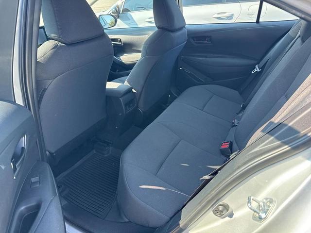 Photo of 2022 Classic Silver Metallic Toyota Corolla