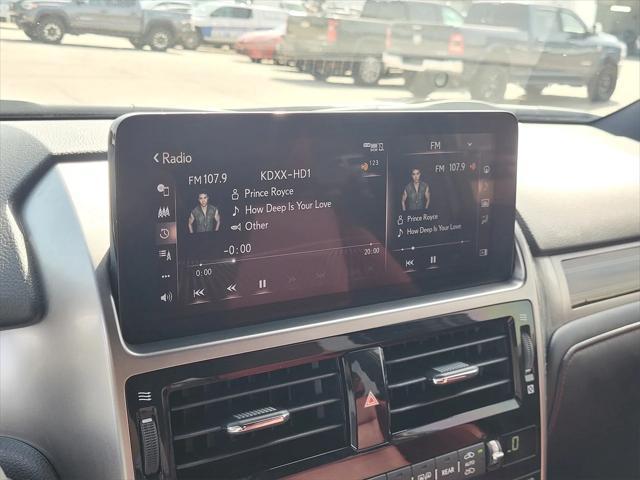 Photo of 2023 Atomic Silver Lexus GX 460