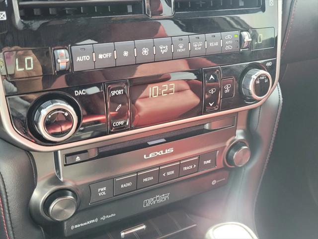Photo of 2023 Atomic Silver Lexus GX 460