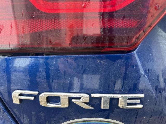 Photo of 2021 Deep Sea Blue Kia Forte