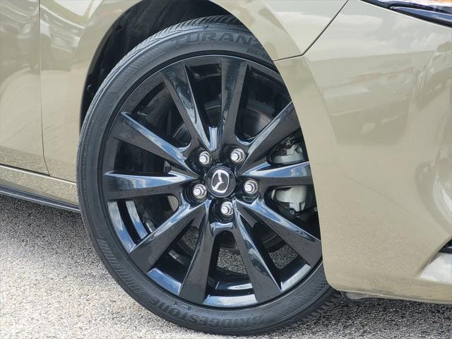Photo of 2024 Zircon Sand Metallic Mazda Mazda3