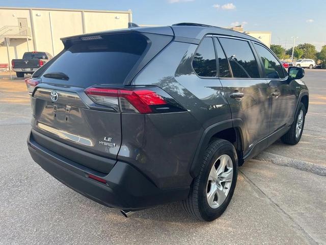 Photo of 2019 Magnetic Gray Metallic w Black Roof Toyota RAV4 Hybrid