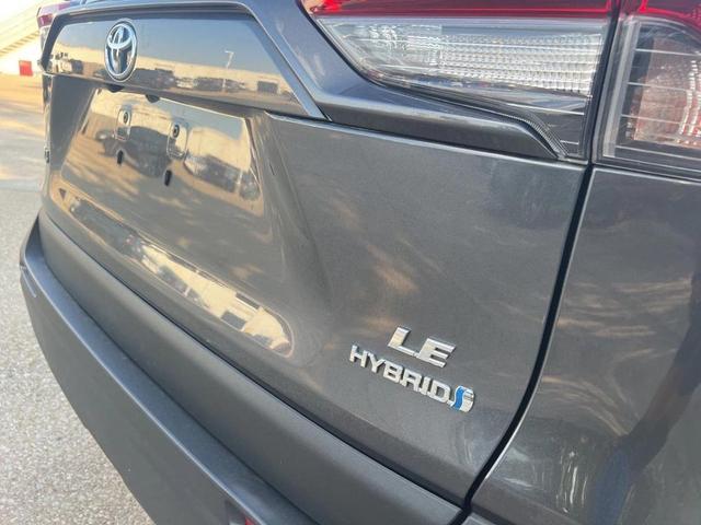 Photo of 2019 Magnetic Gray Metallic w Black Roof Toyota RAV4 Hybrid