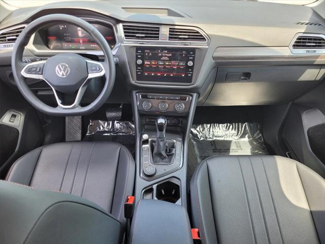 Photo of 2024 Pure White Volkswagen Tiguan