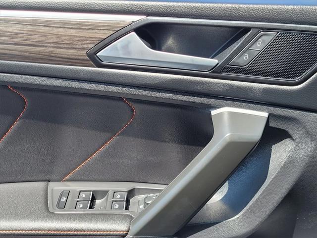 Photo of 2024 Pure White Volkswagen Tiguan
