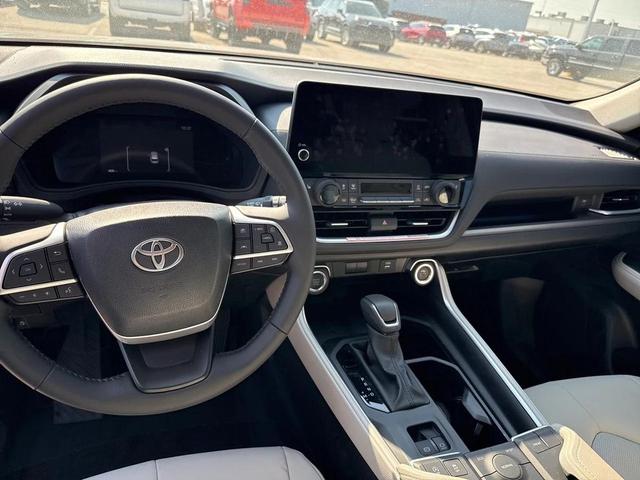 Photo of 2025 Storm Cloud Toyota Grand Highlander