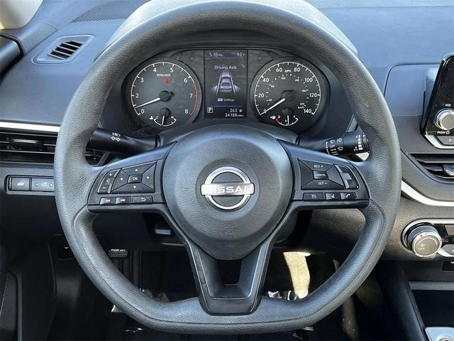 Photo of 2023 Super Black Nissan Altima