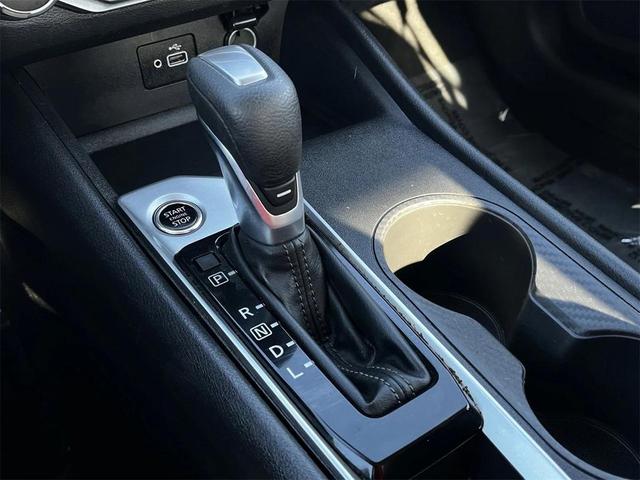 Photo of 2023 Super Black Nissan Altima