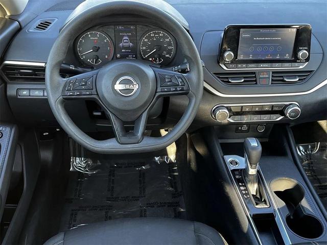 Photo of 2023 Super Black Nissan Altima