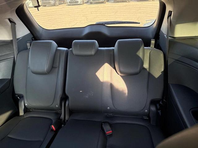 Photo of 2022 Lunar Silver Metallic Honda Odyssey