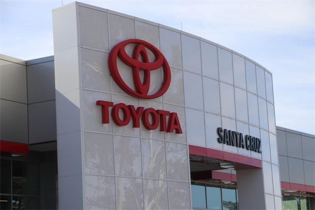 Photo of 2022 Lunar Rock Toyota Tacoma
