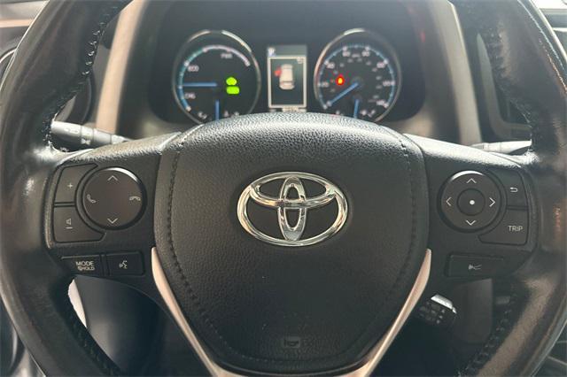 Photo of 2018 Silver Sky Metallic Toyota RAV4 Hybrid