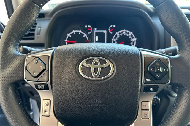 Photo of 2024 Classic Silver Metallic Toyota 4Runner