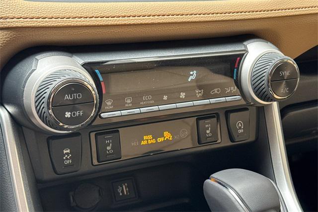 Photo of 2025 Midnight Black Metallic Toyota RAV4