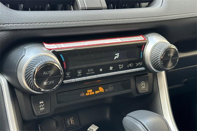 Photo of 2025 Magnetic Gray Metallic Toyota RAV4