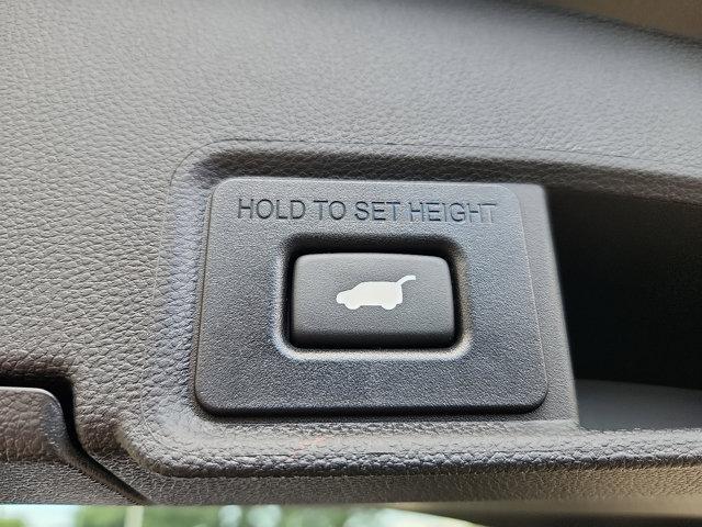 Photo of 2025 Liquid Carbon Metallic Acura RDX