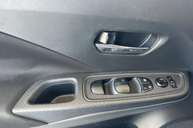 Photo of 2021 Electric Blue Metallic Nissan Versa