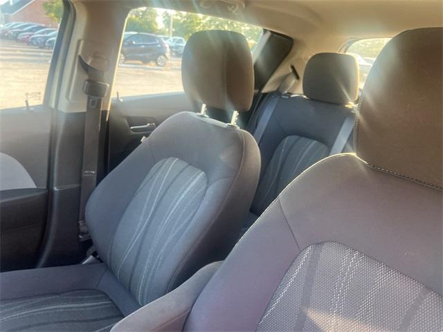 Photo of 2015 Silver Ice Metallic Chevrolet Sonic