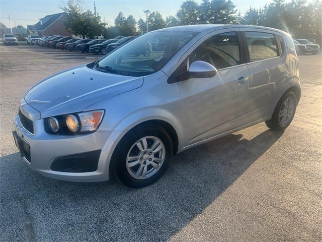 Photo of 2015 Silver Ice Metallic Chevrolet Sonic