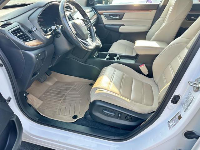 Photo of 2020 Platinum White Pearl Honda CR-V