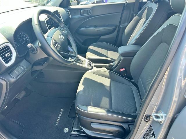 Photo of 2022 R3g Hyundai VENUE