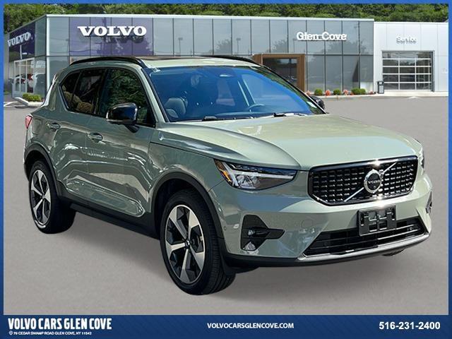 2023 Volvo XC40