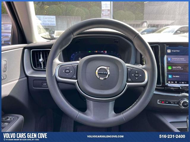 Photo of 2025 Onyx Black Metallic Volvo XC60