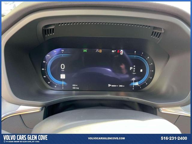 Photo of 2025 Onyx Black Metallic Volvo XC60