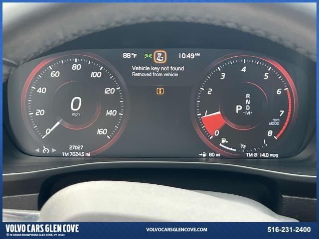 Photo of 2022 Thunder Gray Metallic Volvo XC40