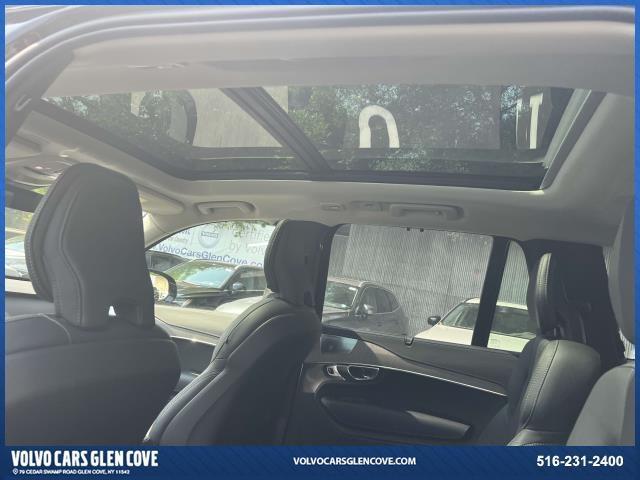Photo of 2023 Onyx Black Metallic Volvo XC90 Recharge Plug-In Hybrid