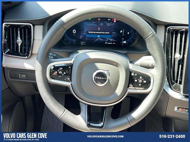 Photo of 2025 Mulberry Red Volvo XC90
