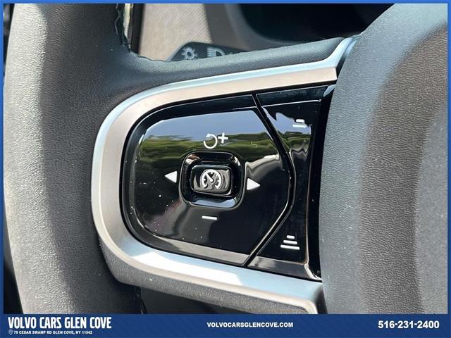 Photo of 2025 Mulberry Red Volvo XC90