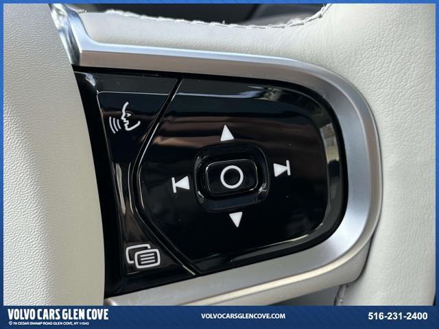 Photo of 2025 Crystal White Pearl Volvo XC90 Plug-In Hybrid