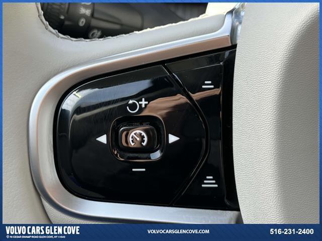 Photo of 2025 Crystal White Pearl Volvo XC90 Plug-In Hybrid