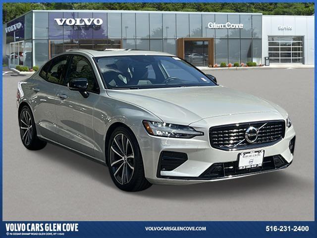 2022 Volvo S60