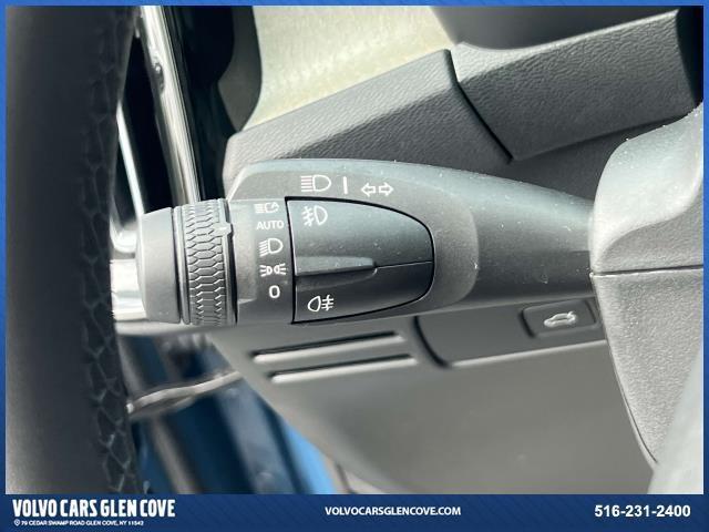 Photo of 2023 Fjord Blue Metallic Volvo XC40