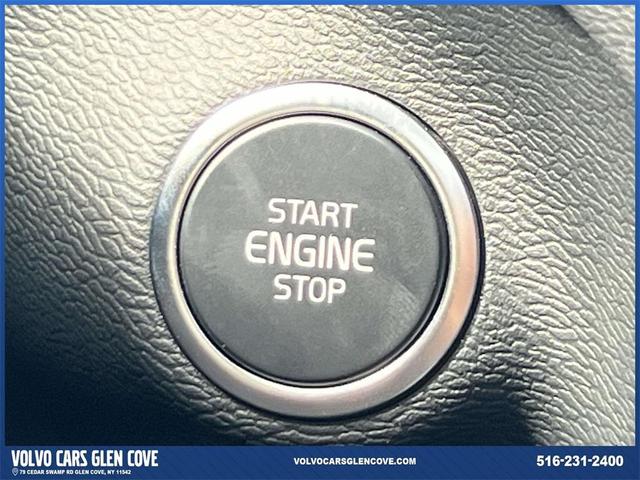 Photo of 2025 Silver Volvo XC40
