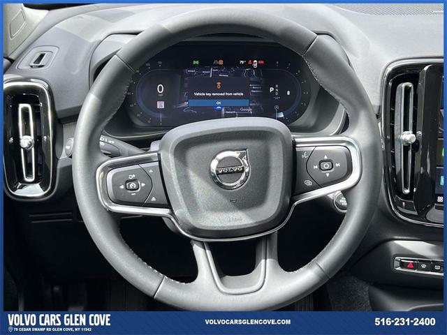 Photo of 2025 Silver Volvo XC40