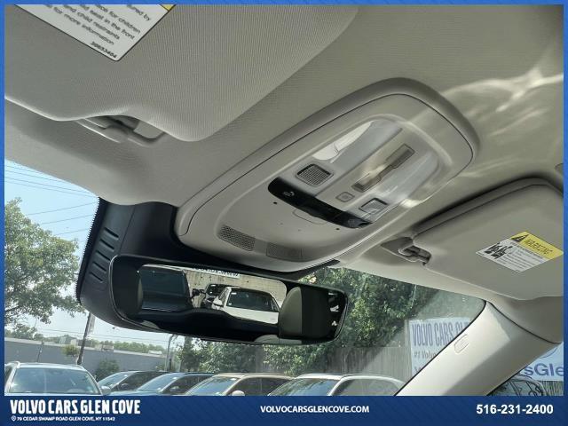 Photo of 2023 Crystal White Metallic Volvo XC90 Recharge Plug-In Hybrid