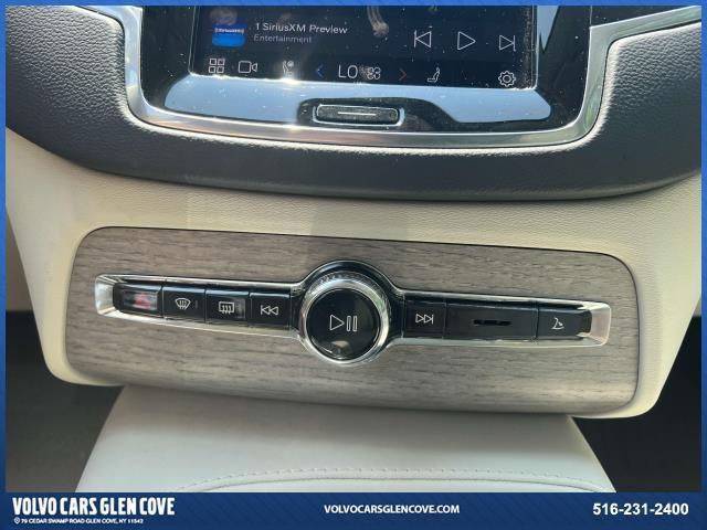 Photo of 2023 Crystal White Metallic Volvo XC90 Recharge Plug-In Hybrid