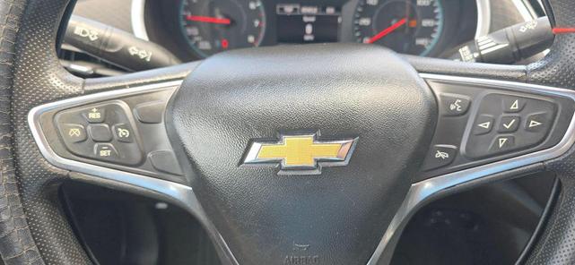 Photo of 2020 Silver Ice Metallic Chevrolet Malibu