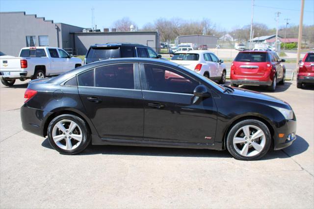 Photo of 2014 Black Granite Metallic Chevrolet Cruze
