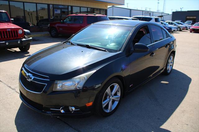 Photo of 2014 Black Granite Metallic Chevrolet Cruze
