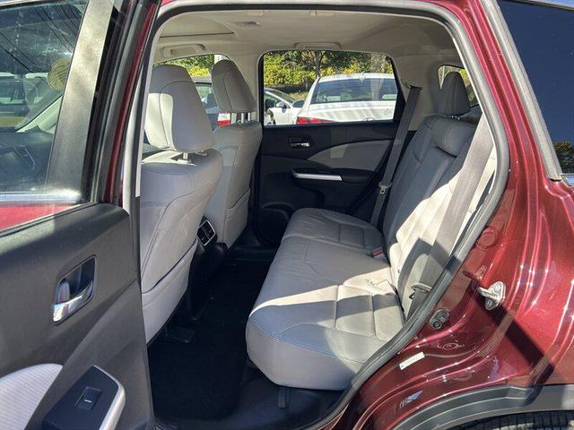 Photo of 2015 Basque Red Pearl II Honda CR-V