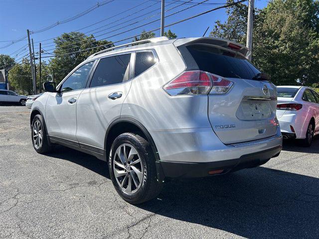 Photo of 2014 Brilliant Silver Nissan Rogue