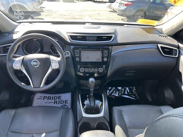 Photo of 2014 Brilliant Silver Nissan Rogue
