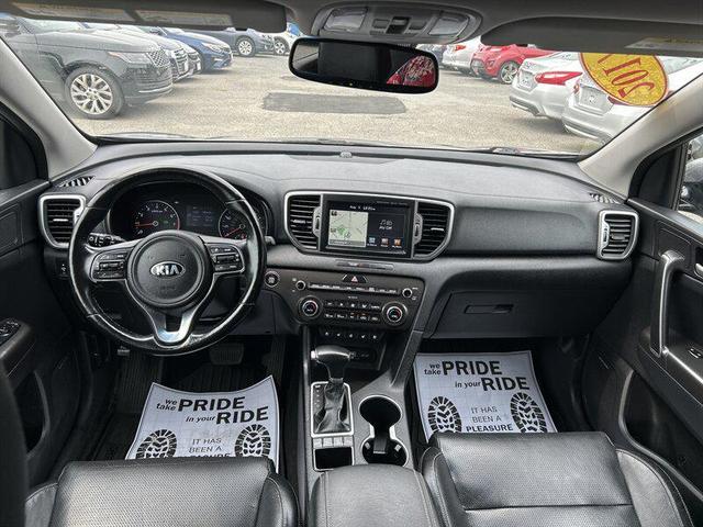 Photo of 2017 Mineral Silver Kia Sportage